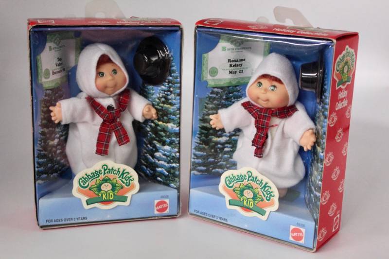 lot 1808 image: 2 Cabbage Patch Kids - Holiday Collectibles