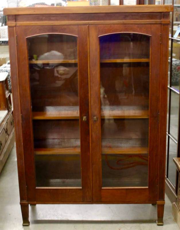lot 1792 image: Antique Craftsman Mission Style Barristers Cabinet