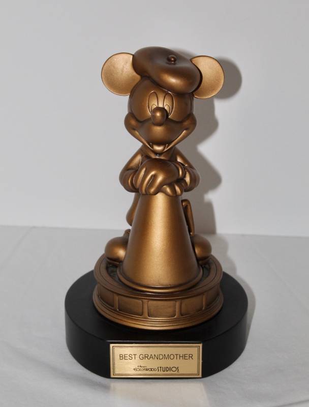 lot 1826 image: Disneys Hollywood Studios Plaque Figurine, Engraved Best Grandmother