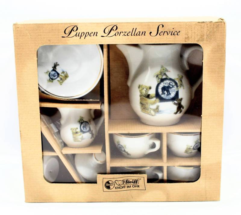 lot 1858 image: Steiff Dolls China 12 piece Tea Set Service in Original Box #613265