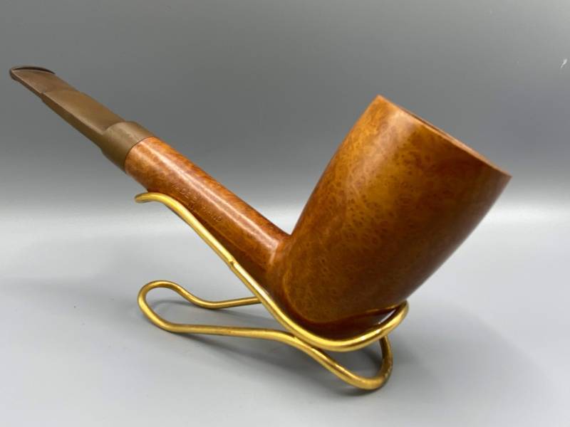 lot 1783 image: (Unsmoked) Vintage Estate Pipe, Handmade London England Special Charatans Make Extra Large