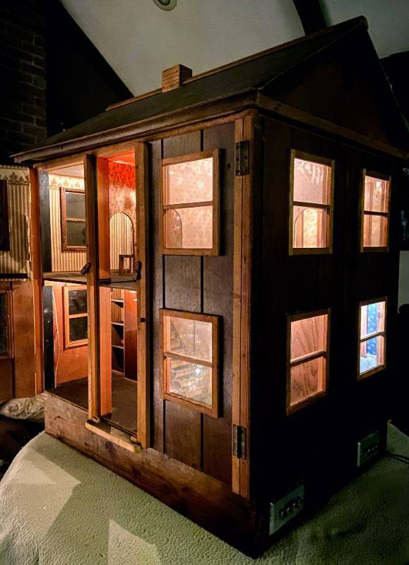 lot 1806 image: Large Custom Made Doll House with Electricity, 8 Rooms