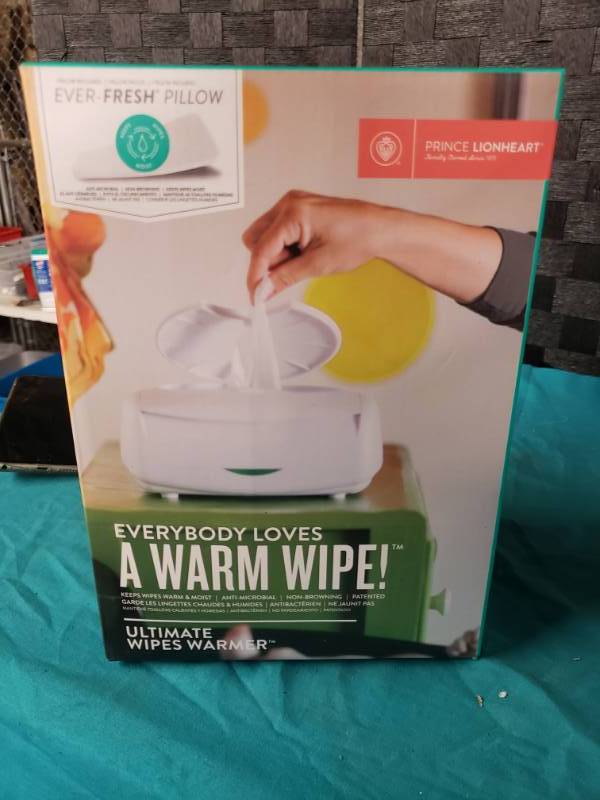 everybody loves a warm wipe