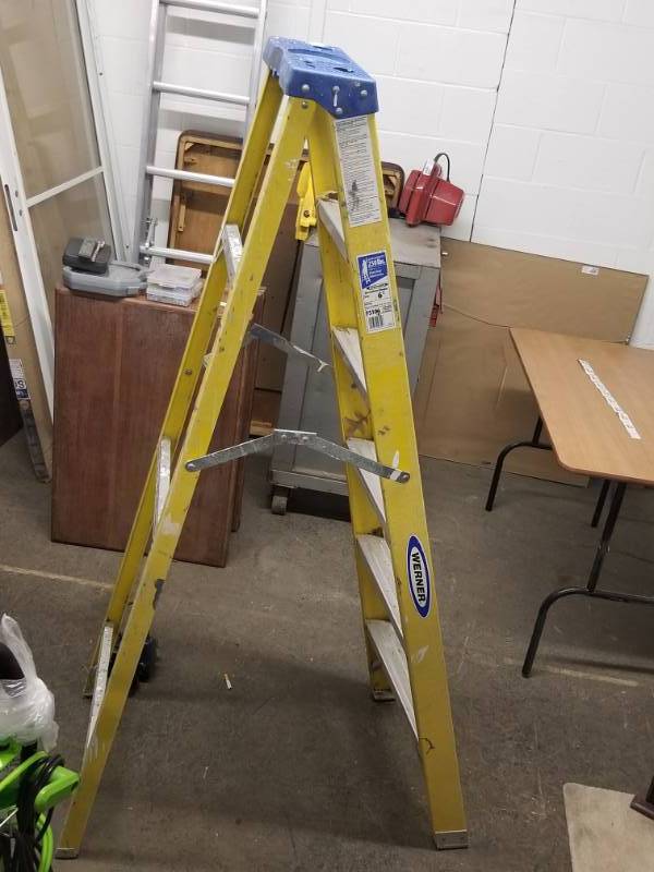 lot 2091 image: Werner 6 Ladder