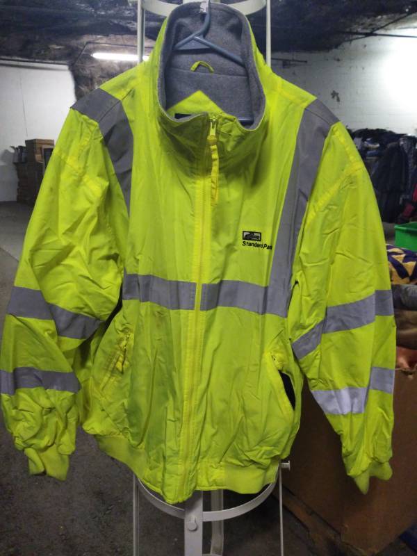 lot 1229 image: Port Authority 2XL Reflective Jacket