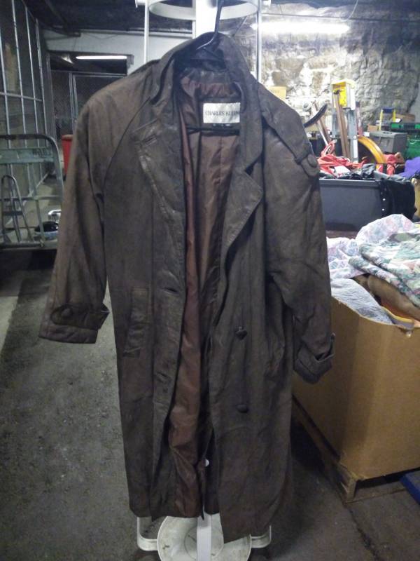 lot 1233 image: Charles Klein Jacket Size S Petite