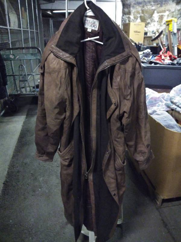 lot 1261 image: Pelle Studio Jacket Size L