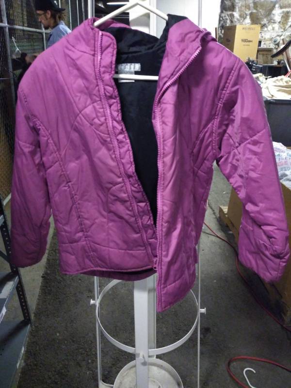 lot 1225 image: Pinkish Purple Jacket Size M
