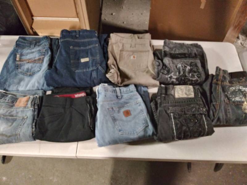 lot 1283 image: American Eagle, South Pole, Wrangler, Carhartt Jeans Lot