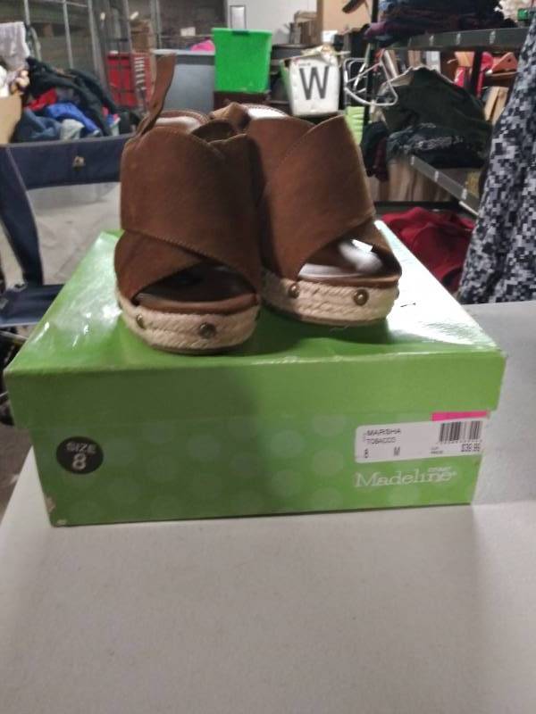 lot 1291 image: Madeline Wedges Size 8