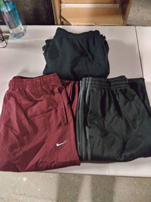 lot 1293 image: 3 Pair or Pants