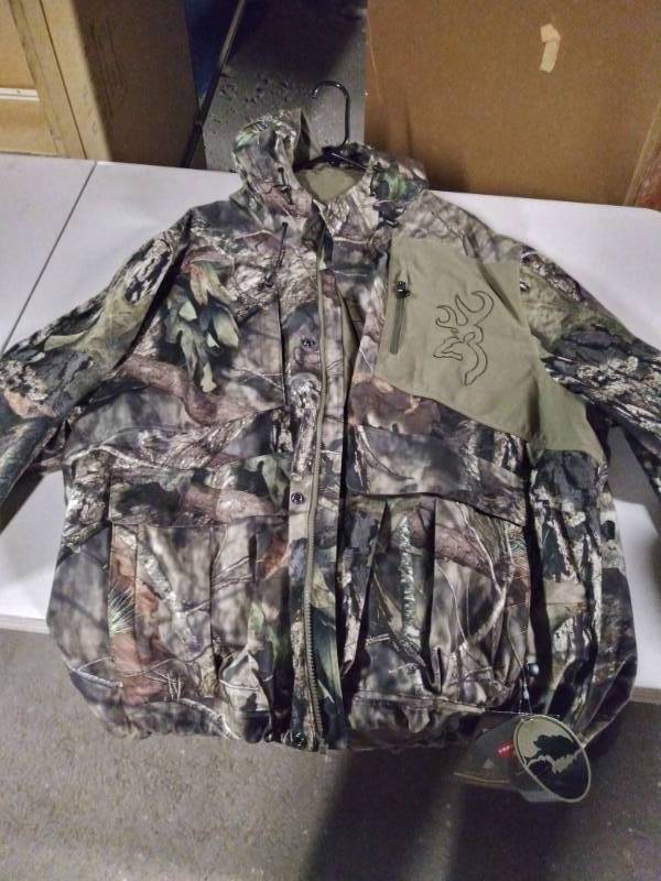 lot 1297 image: Browning Jacket Size 2XL Brand New with Tags