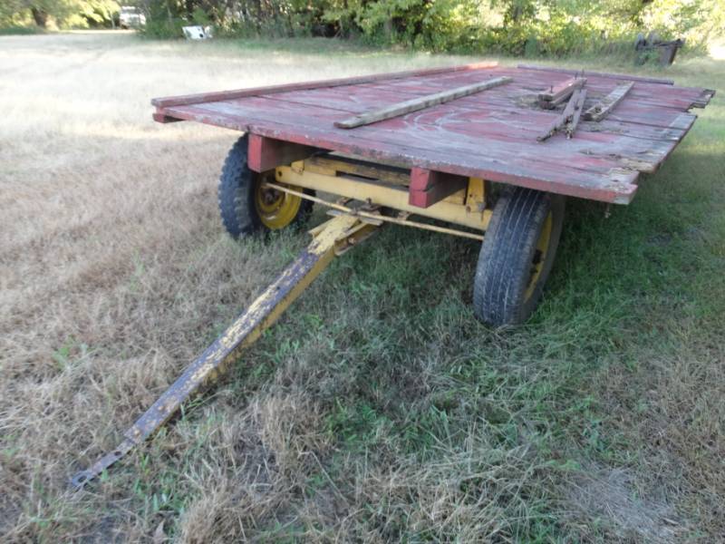 lot 2931 image: 4 wheel hay wagon hay trailer
