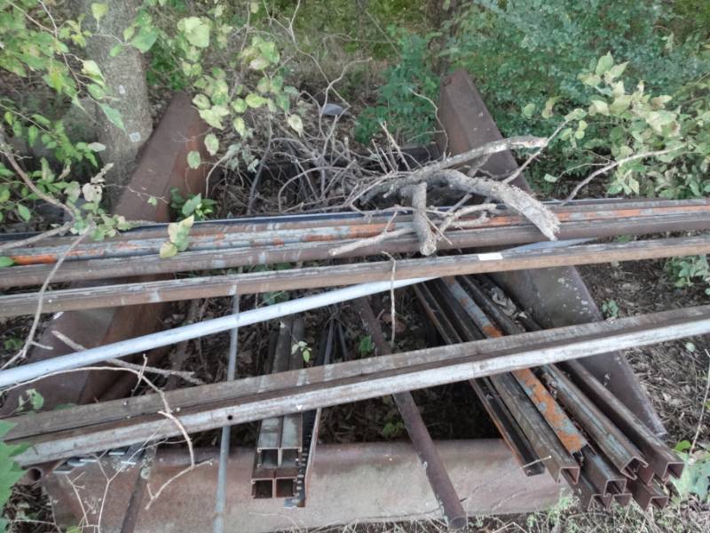 lot 2949 image: Lot of assorted metal stock & other material