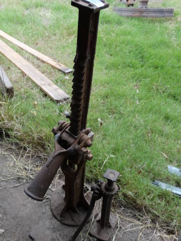 lot 2985 image: 2 old jacks & tire tools