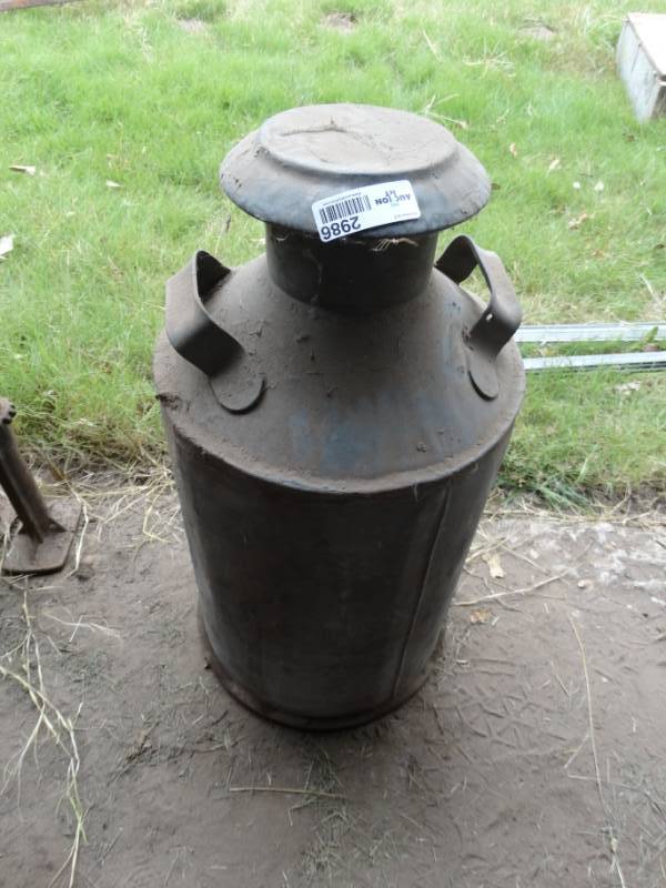 lot 2986 image: Old milk can