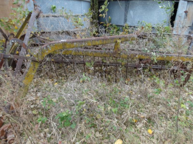 lot 2997 image: Old metal farm implement- Pull behind hay rake