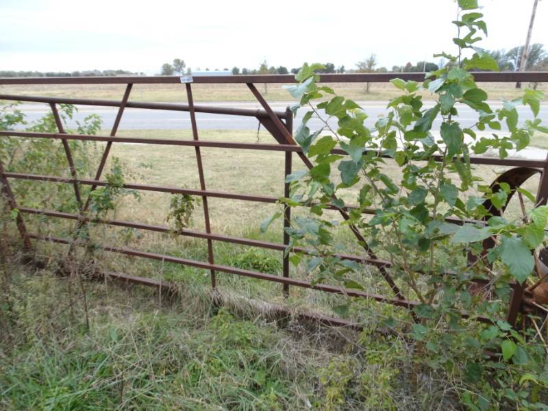 lot 7953 image: Metal farm gate