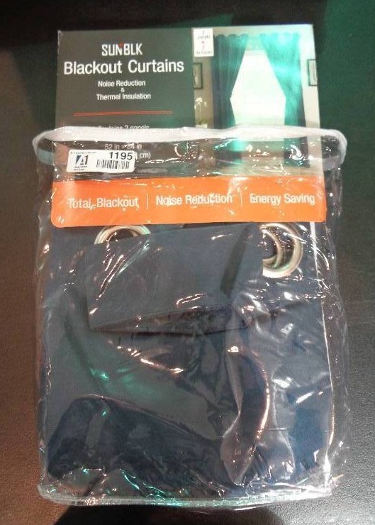 lot 1195 image: Sunblk Blackout Curtains, 2-Pack - Delta Navy, 52 x 84