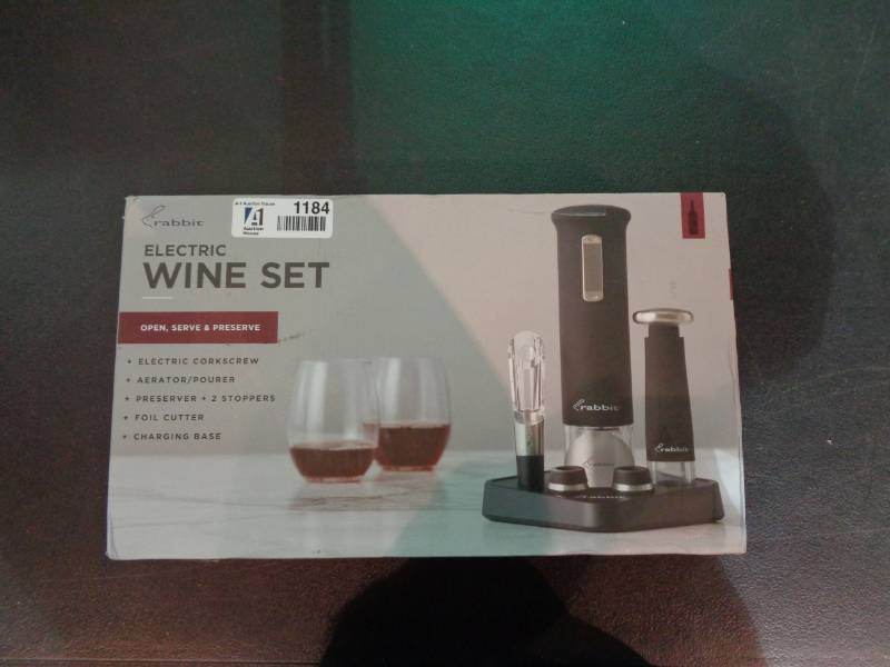 lot 1184 image: Rabbit Electric Wine Set