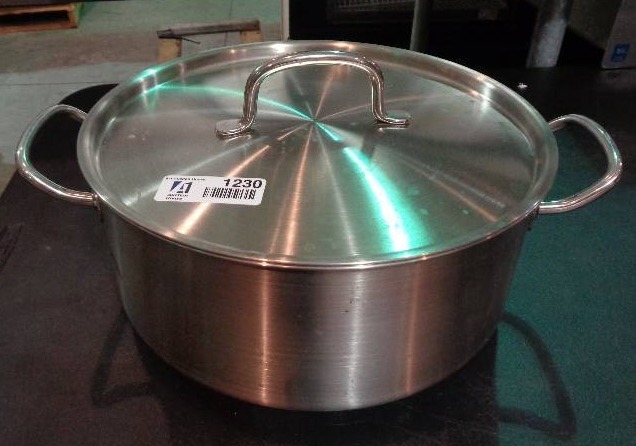 lot 1230 image: Tramontina Pro-Line Stainless Steel Covered Dutch Oven, 9-Quart