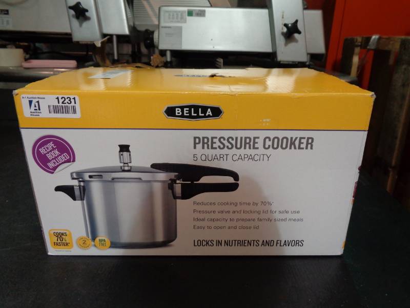lot 1231 image: Bella Pressure Cooker 5 QT