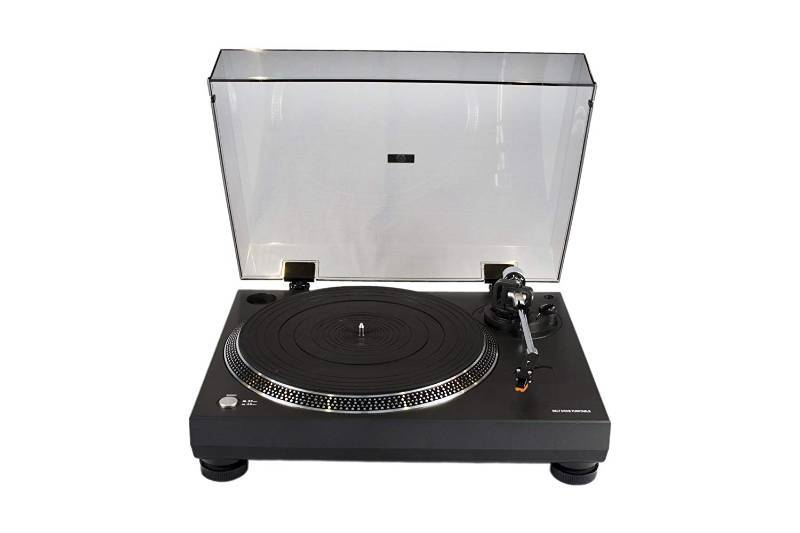 lot 1266 image: Connected Essentials USB Turntable with Preamp (Built-In) and Belt Drive