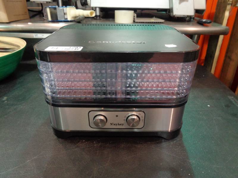 lot 1291 image: Meykey Dehydrator Bottom Shelf Has Crack