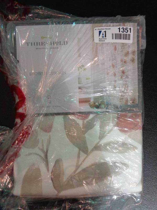 lot 1351 image: Blooms Flat Weave Shower Curtain Coral - Threshold