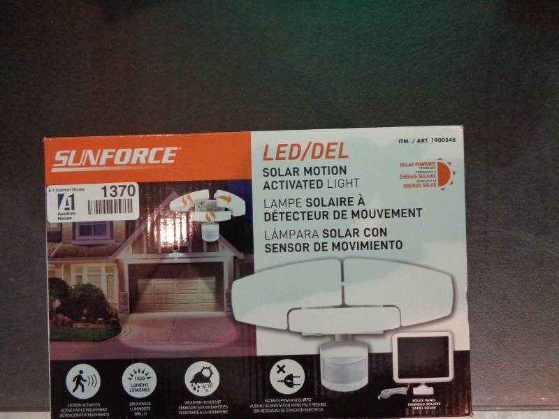 lot 1370 image: Sunforce LED Motion Activated Security Light