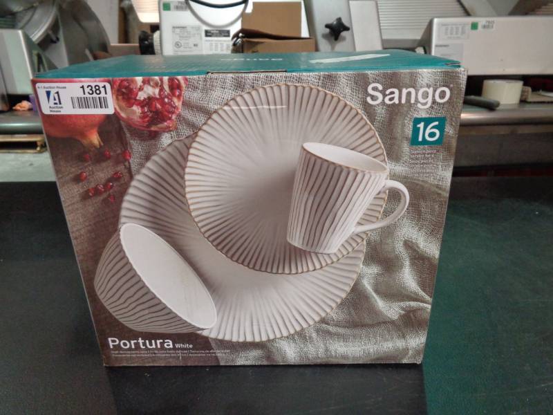 lot 1381 image: Sango 16 Piece Dish Set