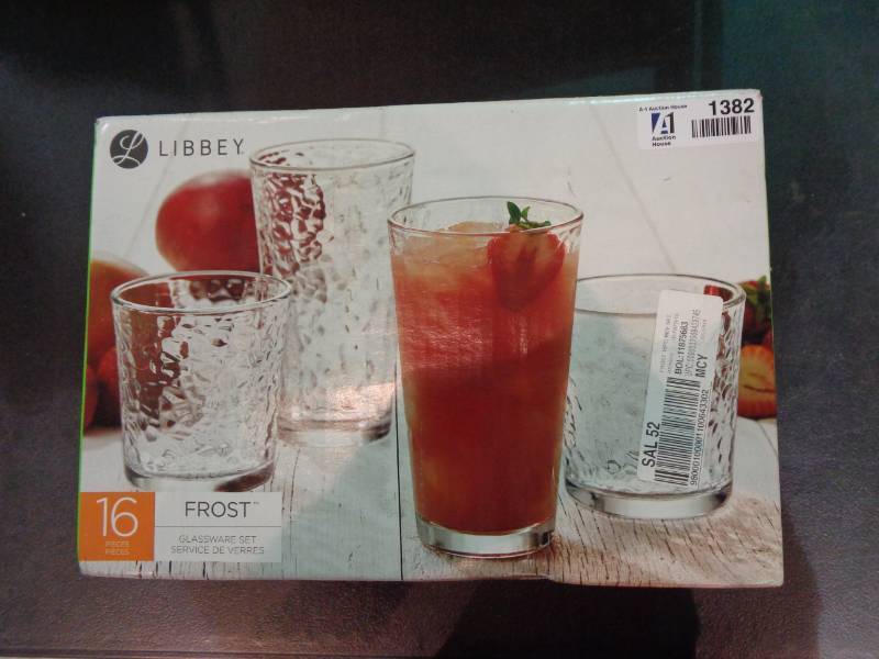 lot 1382 image: Libbey Frost 16 Piece Glassware Set
