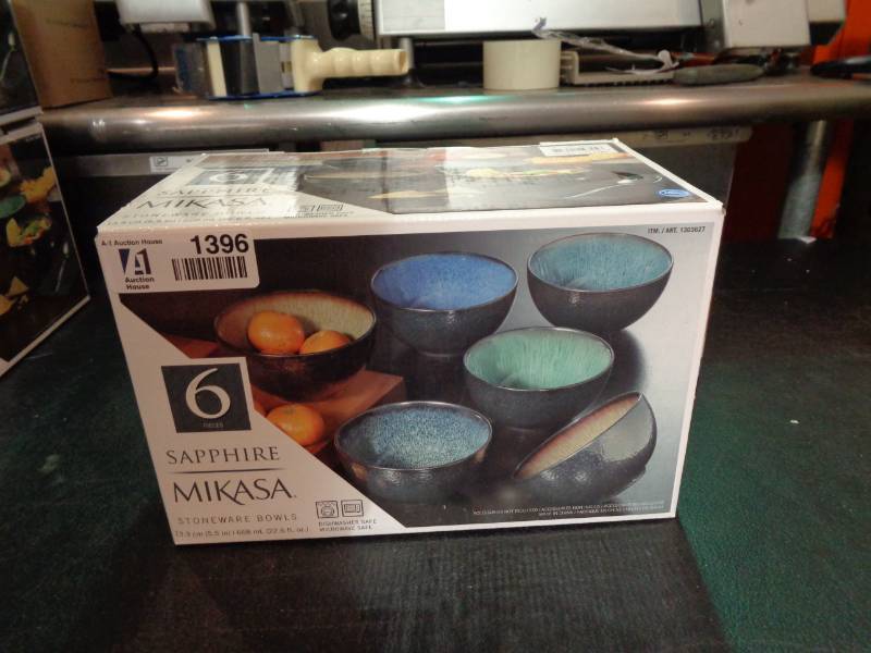 lot 1396 image: Mikasa 6 Piece Stoneware Bowl Set