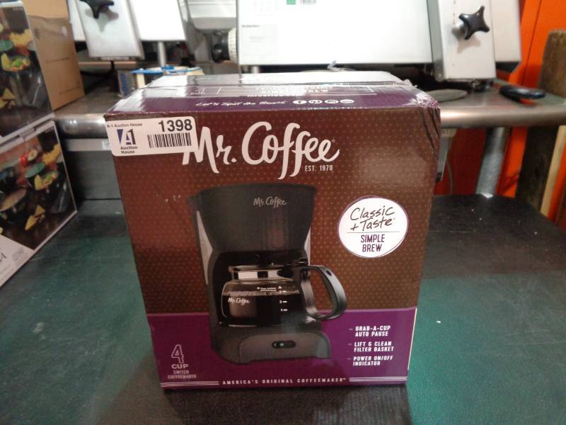 lot 1398 image: Mr Coffee 4 Cup Coffee Maker
