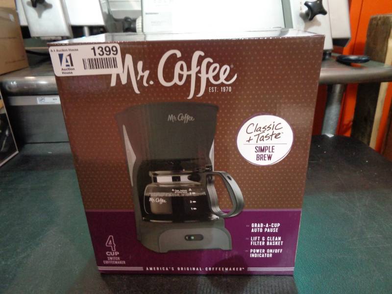 lot 1399 image: Mr Coffee 4 Cup Coffee Maker