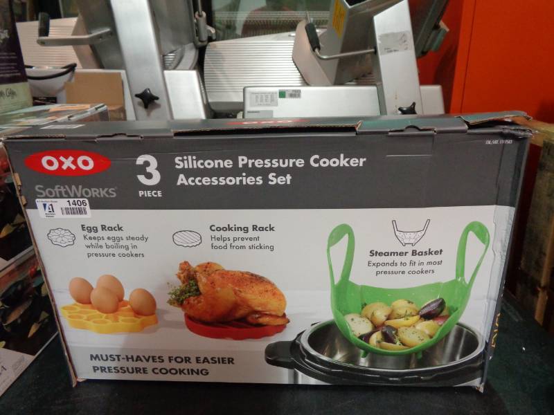 lot 1406 image: OXO 3 Piece Silicone Pressure Cooker Accessories Set