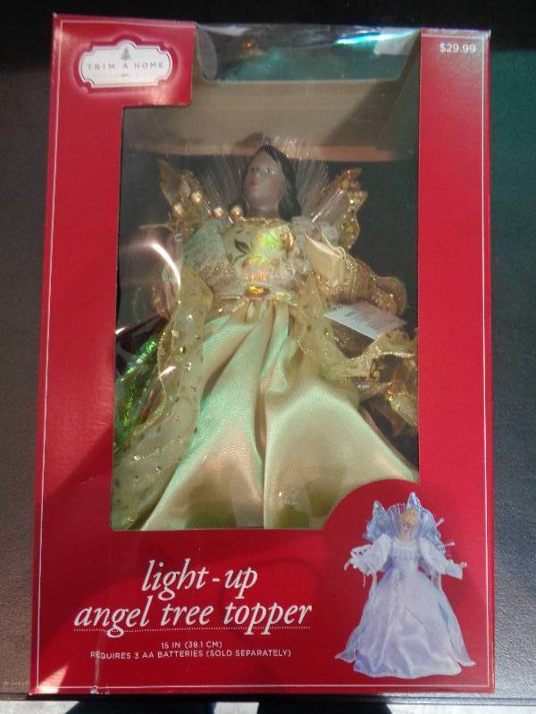 lot 1438 image: Trim-A-Home Light-Up Angel Tree Topper