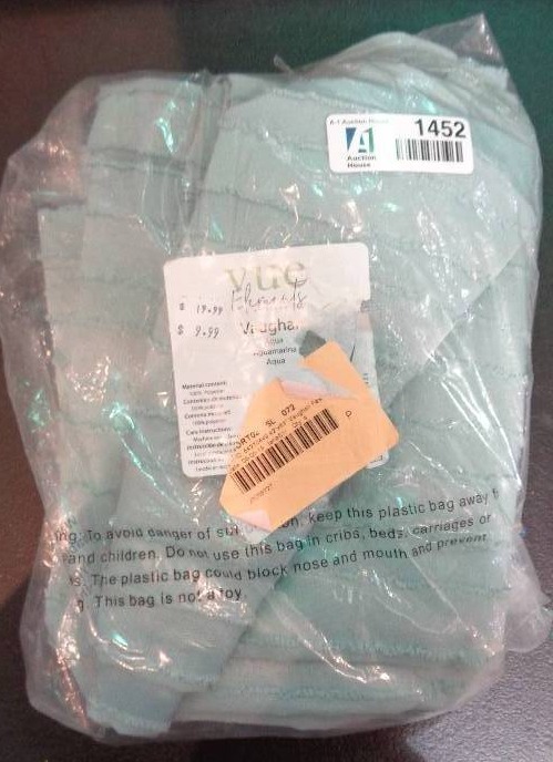 lot 1452 image: Vaughan Fashion Curtain, Aqua 42 x 63 - Vue