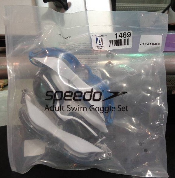 lot 1469 image: Speedo Adult Swim Goggle Set