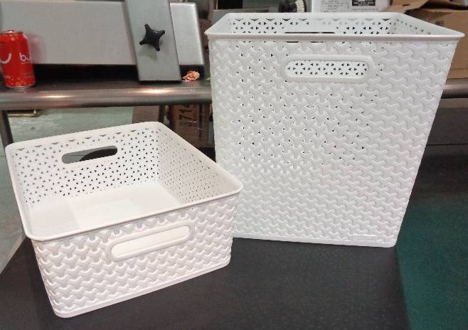 lot 1483 image: Set of Y-Weave Rectangle Bins, White - Room Essentials