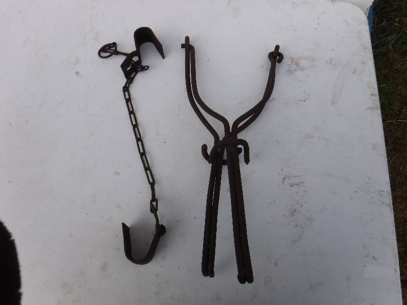 lot 6760 image: Vintage Calf weaner Cow Kickers