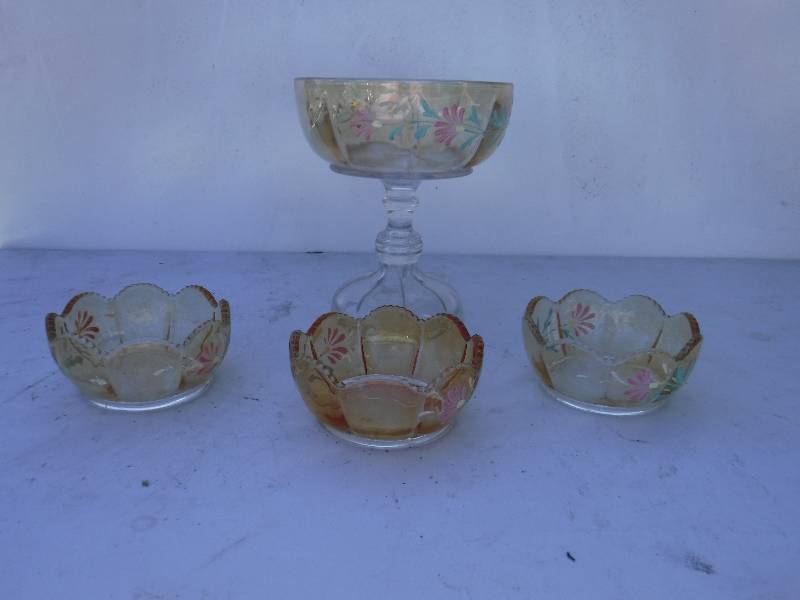 lot 6783 image: Art glass bowl lot