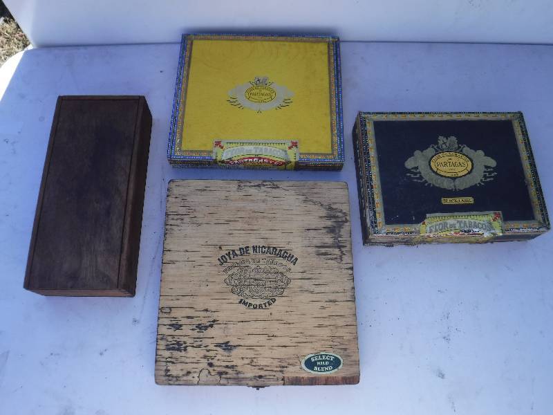lot 6788 image: Cigar boxes