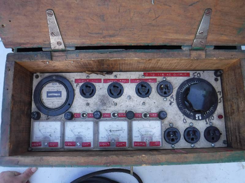 lot 6808 image: Vinatge Electric Tester in box