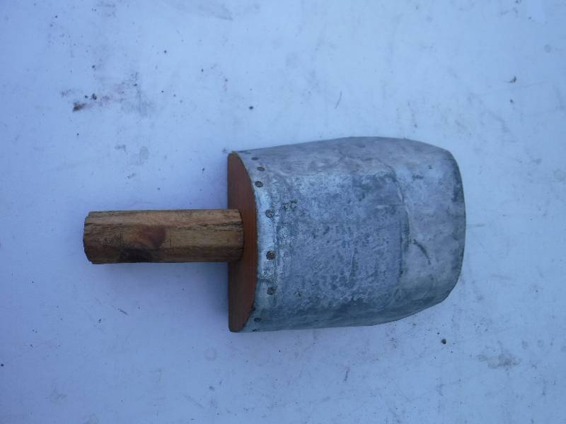 lot 6816 image: Primitive hand scoop
