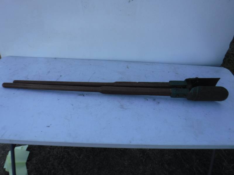 lot 6830 image: Keen Kutter post hole digger