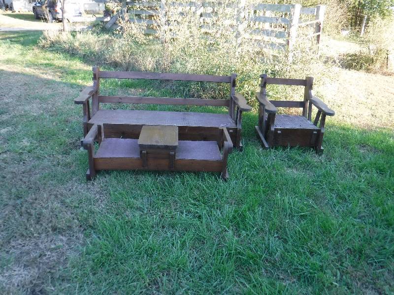 lot 6860 image: Heavy wood furniture set- couch, double ottoman and chair- All need refinished