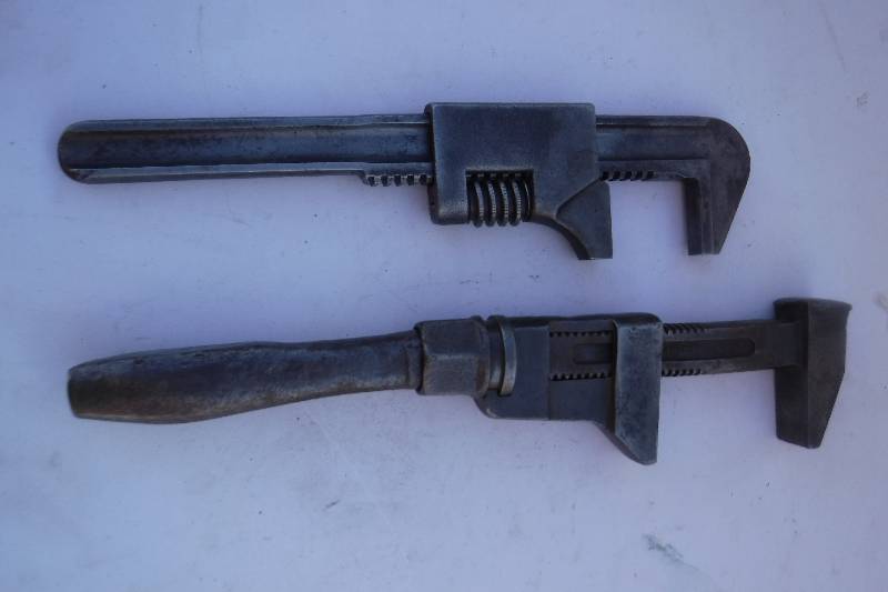 lot 7512 image: adjustable auto wrenchs