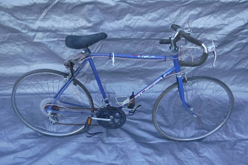 lot 7549 image: Huffy mens bike