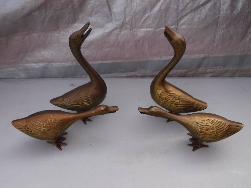 lot 7585 image: Brass duck family